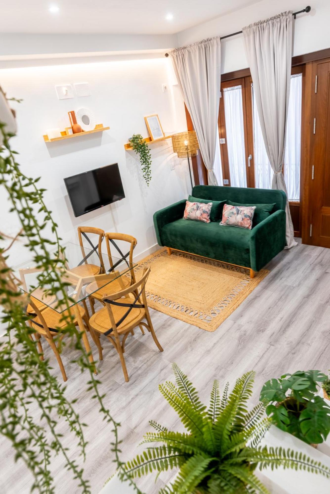 Francos Cathedral Terrace Apartment *